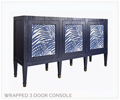 Fine Furniture Console With 3 Doors